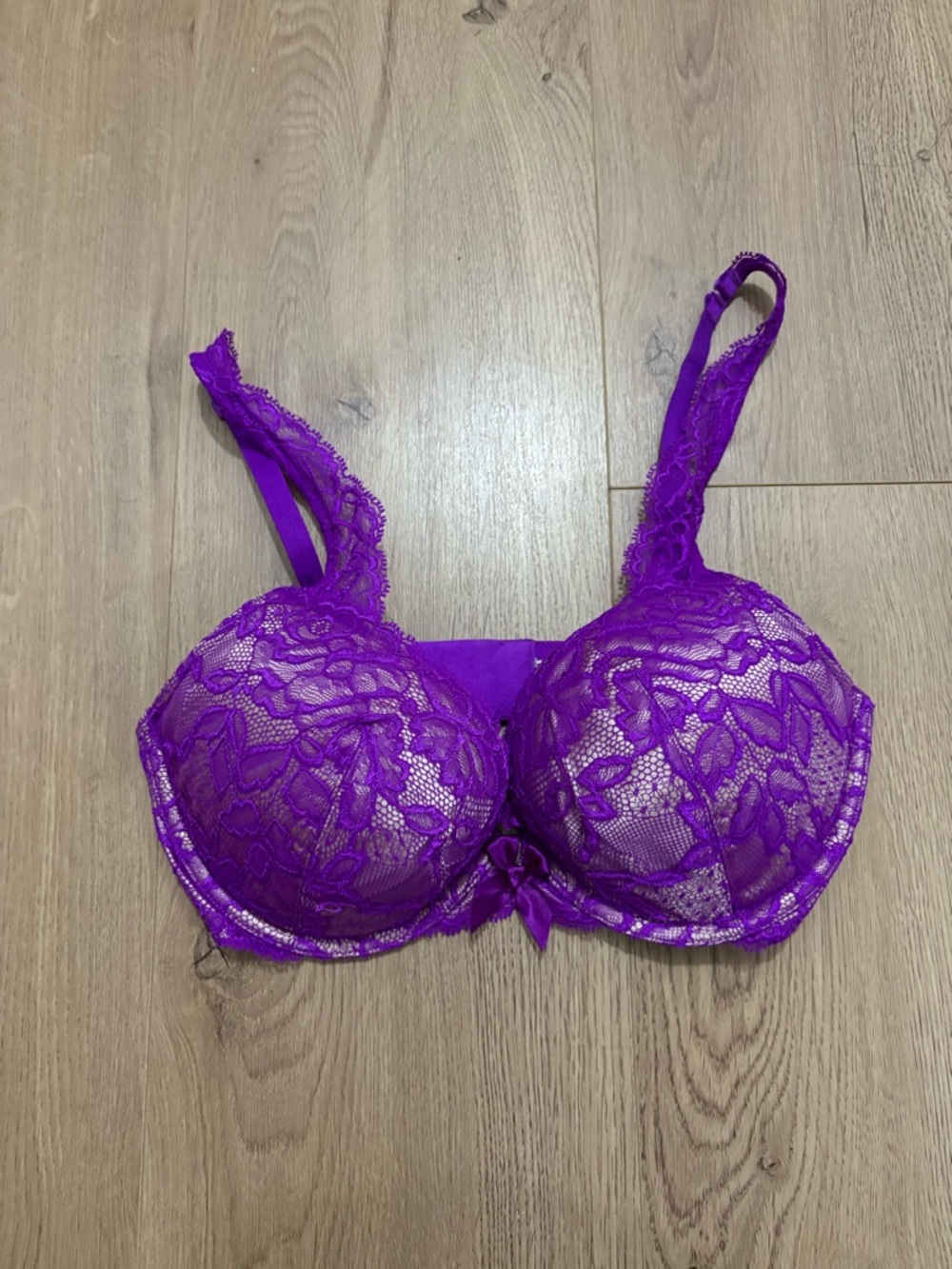 Victoria's Secret Purple Lace Underwire Bra